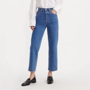 Levi’s Ribcage Straight Ankle — 29Wx27L